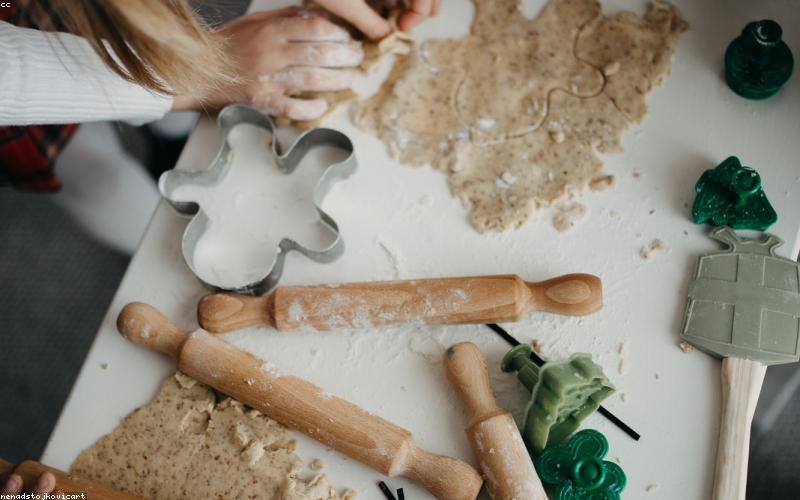 Botanical Ingredients and Mortar