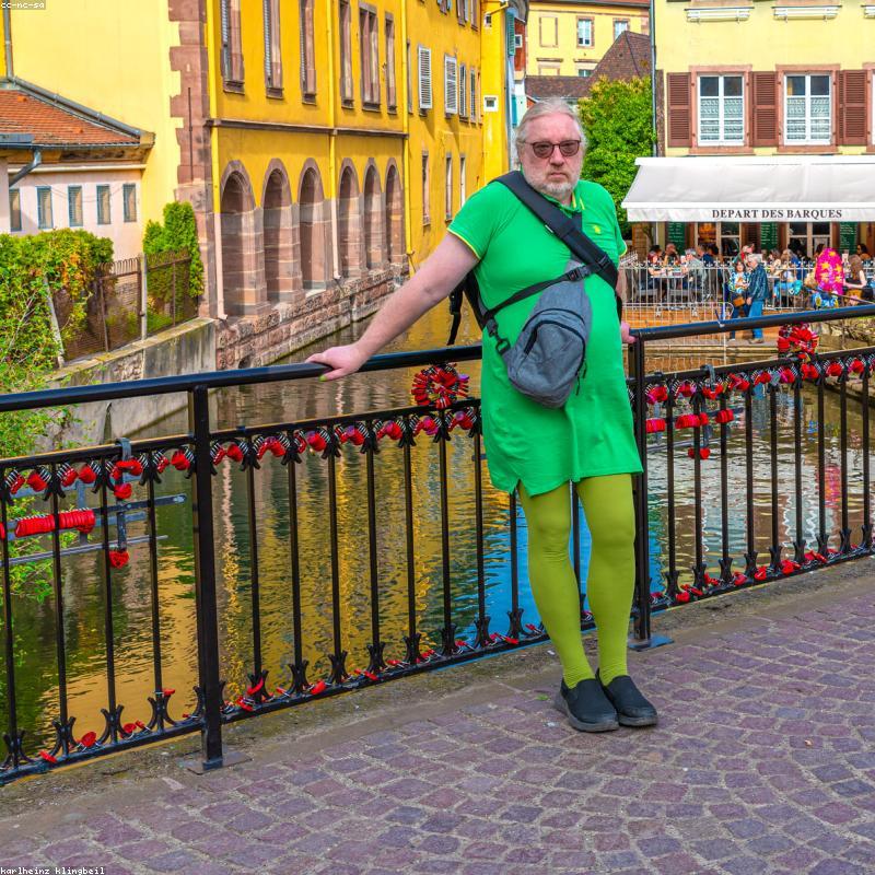 Đầm suông Linen thêu tay tỉ mỉ