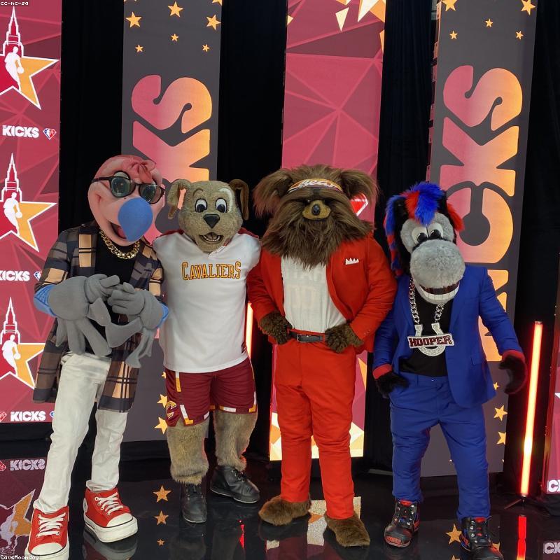 Ví Cầm Tay Dạ Hội Glamour