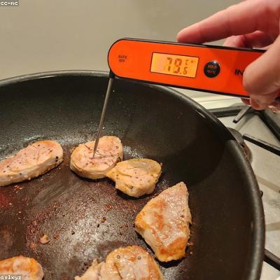 Nhiệt kế điện tử