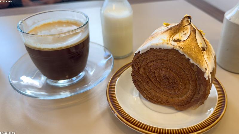 Bánh bông lan làm từ bột mì số 8