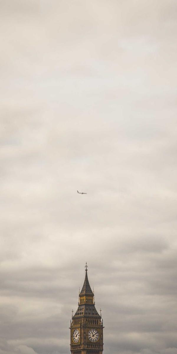 Alice in Wonderland theme