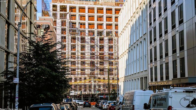 Dự án bất động sản đình trệ