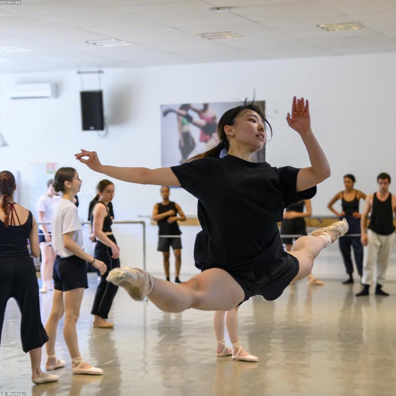 Hộp Quà Royal Luxury Wine & Nuts