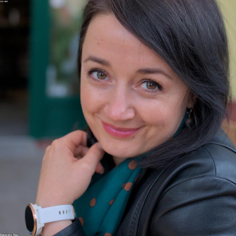 Khuyên Tai Tròn Minimalist Hoop