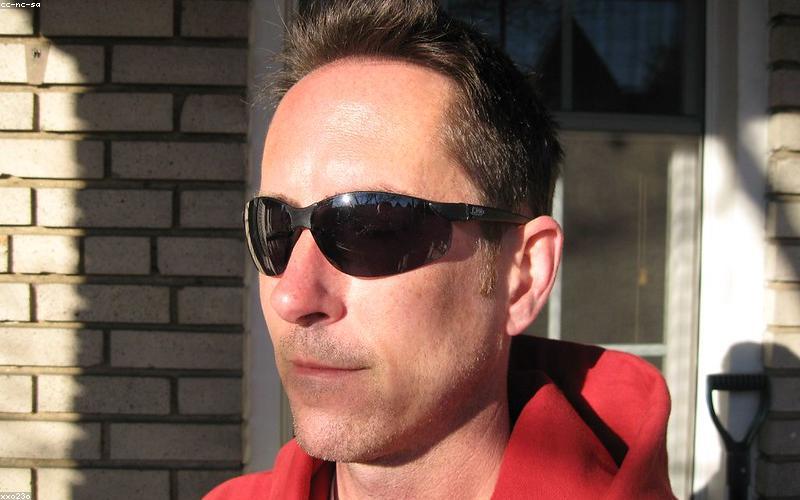 Gọng kính cận trong suốt thời trang