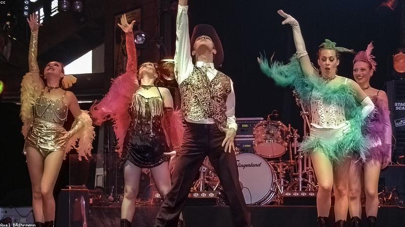 Trải nghiệm du lịch cùng camera hành trình