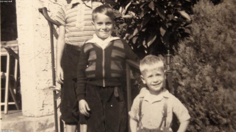 Xu hướng thời trang trẻ em mùa hè 2024