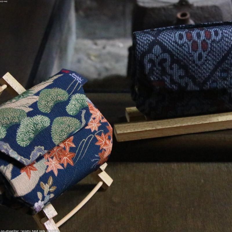 Ví Nam Dáng Đứng Classic Leather