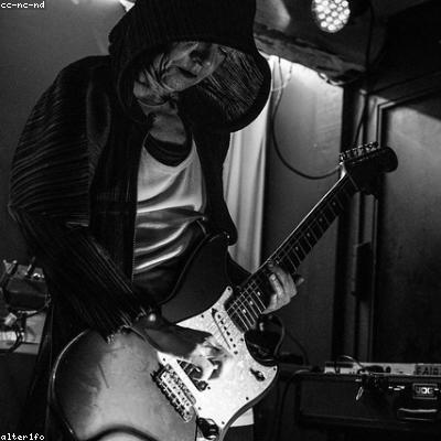 Sóng Biển Cuộn Trào