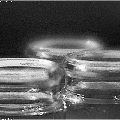 Kính chống nhìn trộm