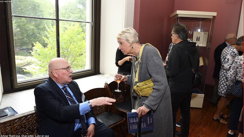 Bảo quản trang sức trong hộp chuyên dụng