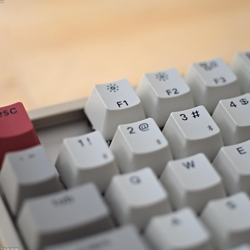 Bàn phím cơ ASUS ROG Azoth Wireless