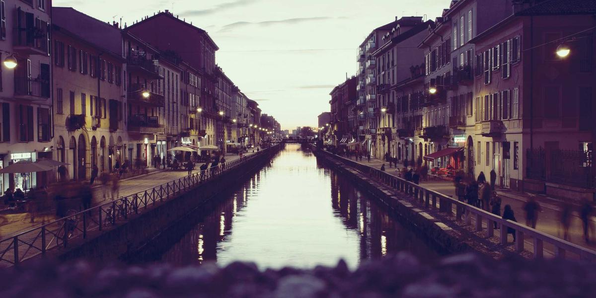 Data Flow Architecture for AI Chatbots