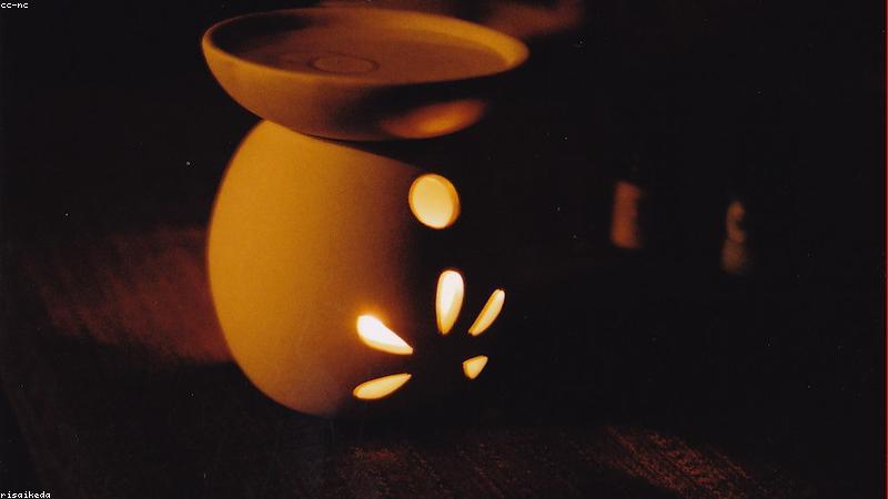 Liệu pháp mùi hương từ nến đậu nành