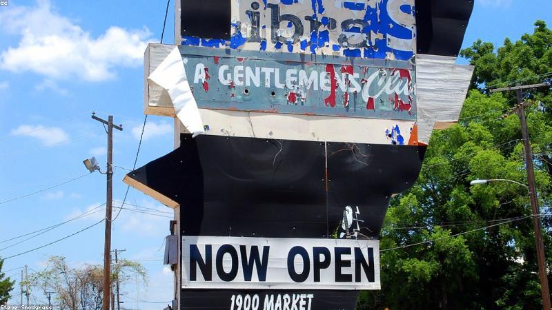 Không gian Cigar Lounge sang trọng