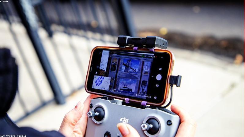 Bộ điều khiển drone chuyên nghiệp