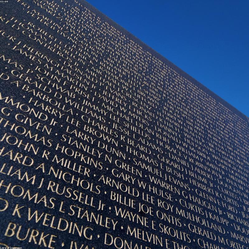 Trà Sen Tây Hồ Thượng Hạng (Ướp Sen Bách Diệp)