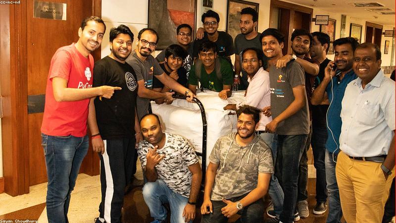 Kỹ sư AI làm việc