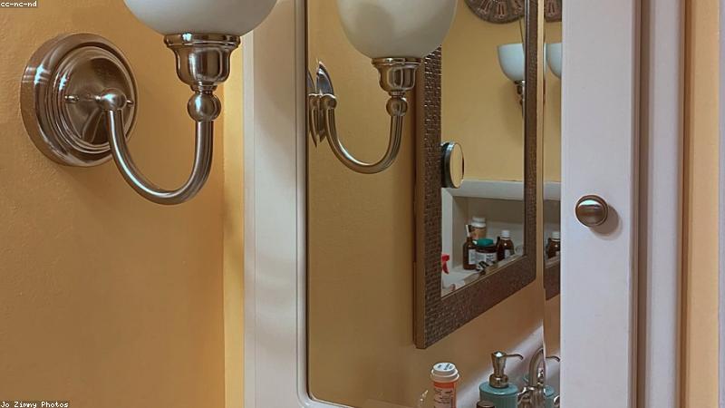 Tủ thuốc gia đình khoa học