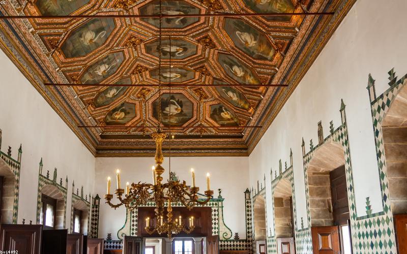 Hệ thống chiếu sáng trong phòng khách biệt thự