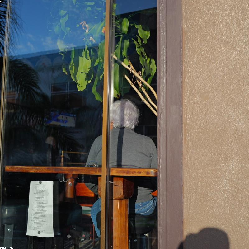 Tròng Kính Chống Ánh Sáng Xanh Hoya