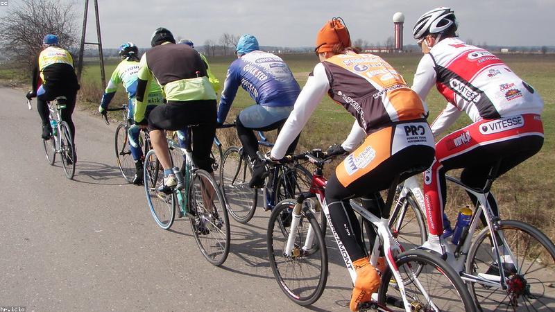 Thiết bị Radar hỗ trợ đạp xe