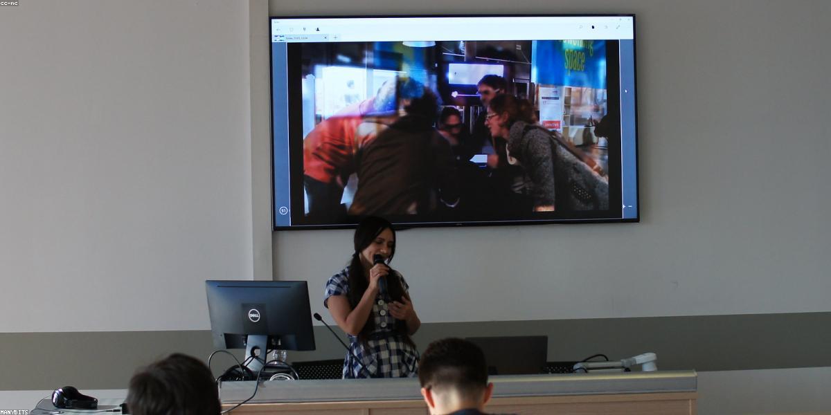 Tìm kiếm giọng nói