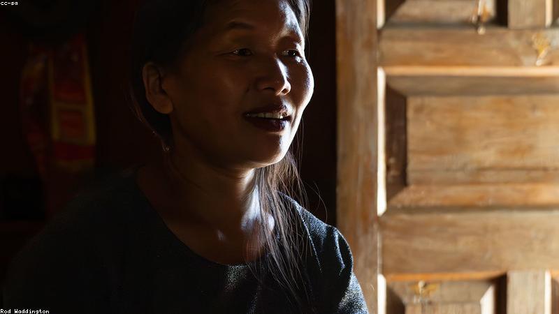 Nông dân hữu cơ làm việc