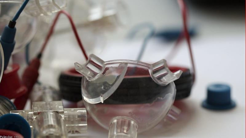 Thiết kế phụ kiện trong suốt