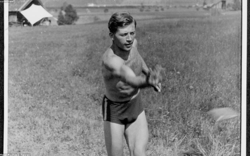 Lều chống bão cao cấp OutdoorPro trong điều kiện khắc nghiệt