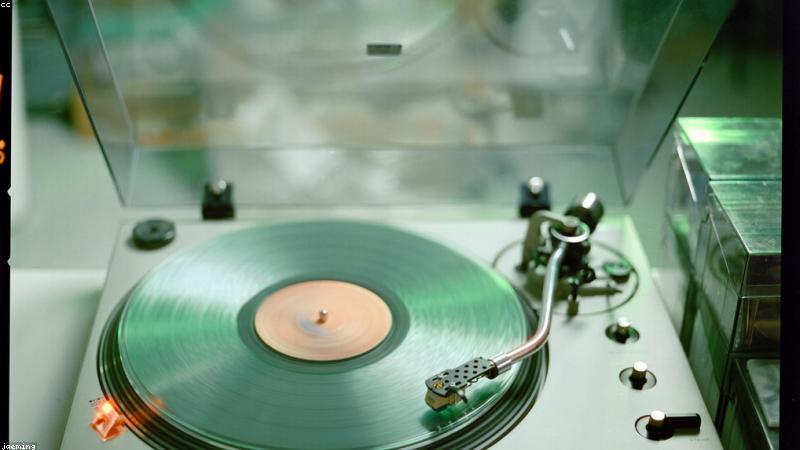 Kim đĩa than và rãnh đĩa