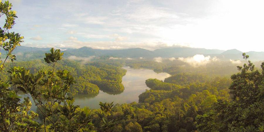 Robot trong kho bãi 2026