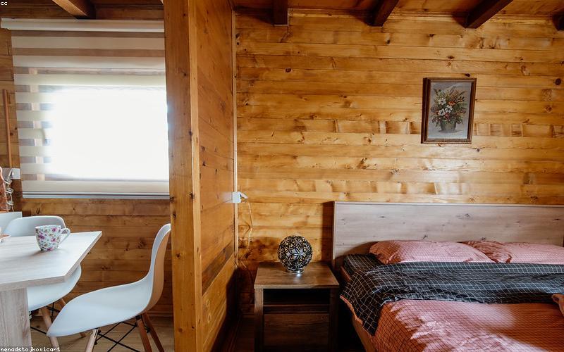 Phòng ngủ phong cách Rustic ấm cúng